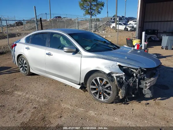 1N4AL3AP5HC159329 2017 NISSAN ALTIMA - Image 1