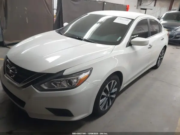 1N4AL3AP5HC159430 2017 NISSAN ALTIMA - Image 2