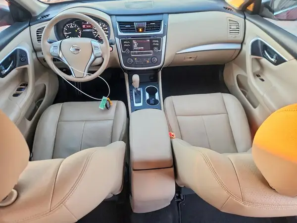 1N4AL3AP5HC159704 2017 NISSAN ALTIMA - Image 8