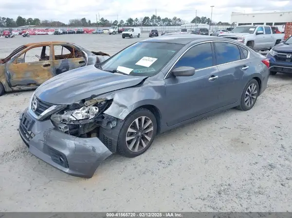 1N4AL3AP5HC161176 2017 NISSAN ALTIMA - Image 2