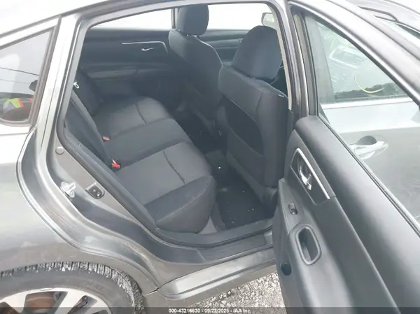 1N4AL3AP5HC165261 2017 NISSAN ALTIMA - Image 8