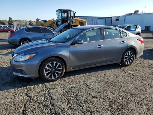 1N4AL3AP5HC169746 2017 NISSAN ALTIMA - Image 1