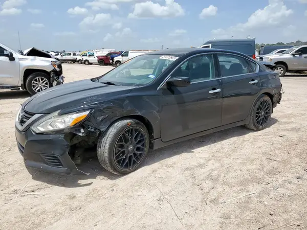 1N4AL3AP5HC174025 2017 NISSAN ALTIMA - Image 1