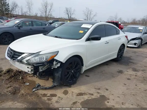 1N4AL3AP5HC174462 2017 NISSAN ALTIMA - Image 2