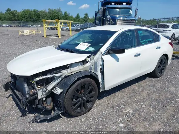 1N4AL3AP5HC175143 2017 NISSAN ALTIMA - Image 2