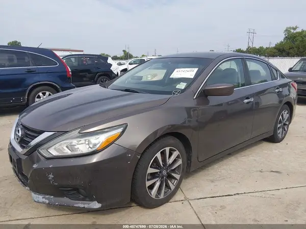 1N4AL3AP5HC175255 2017 NISSAN ALTIMA - Image 2