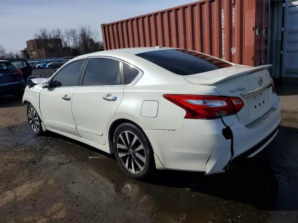 1N4AL3AP5HC177104 2017 NISSAN ALTIMA - Image 2
