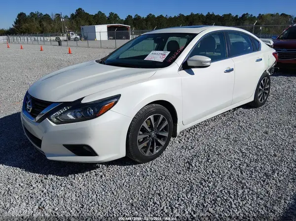 1N4AL3AP5HC179905 2017 NISSAN ALTIMA - Image 2