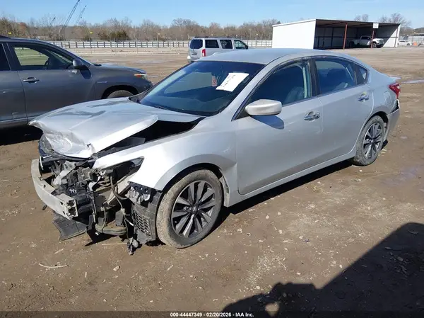 1N4AL3AP5HC180844 2017 NISSAN ALTIMA - Image 2