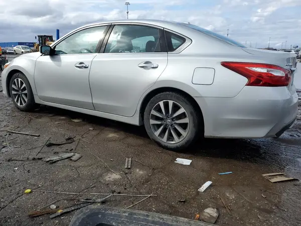 1N4AL3AP5HC180875 2017 NISSAN ALTIMA - Image 2