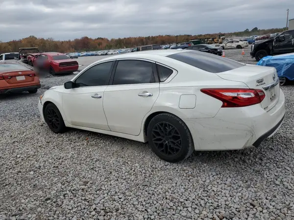 1N4AL3AP5HC180889 2017 NISSAN ALTIMA - Image 2