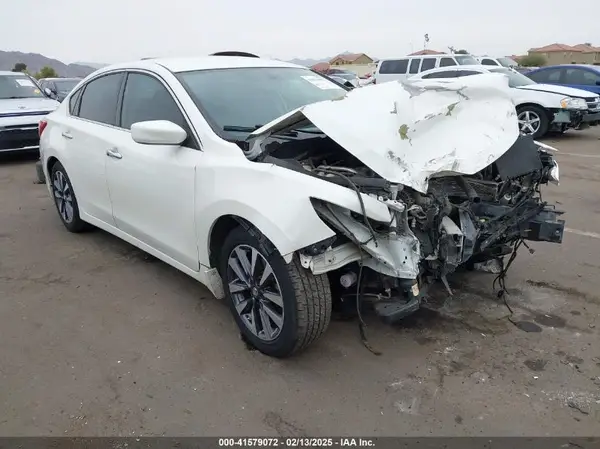 1N4AL3AP5HC182058 2017 NISSAN ALTIMA - Image 1