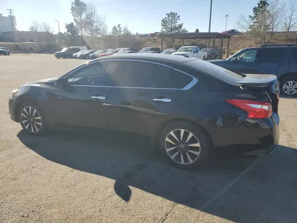 1N4AL3AP5HC182576 2017 NISSAN ALTIMA - Image 2