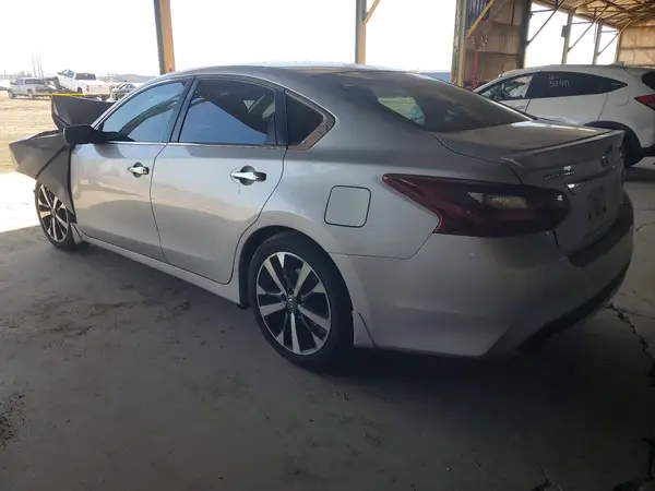 1N4AL3AP5HC182769 2017 NISSAN ALTIMA - Image 2