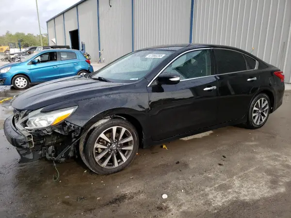 1N4AL3AP5HC184215 2017 NISSAN ALTIMA - Image 1