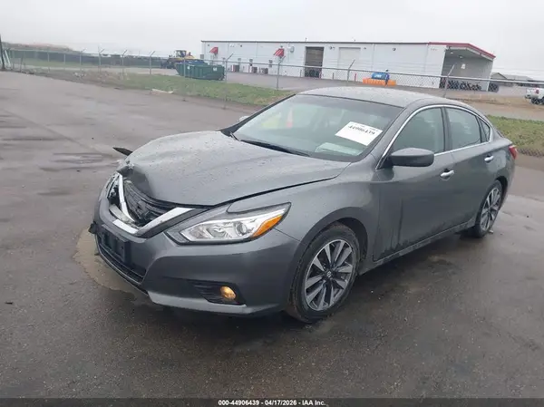 1N4AL3AP5HC186207 2017 NISSAN ALTIMA - Image 2