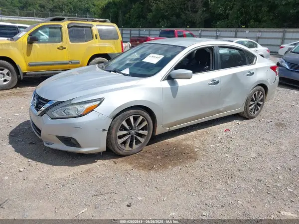 1N4AL3AP5HC188099 2017 NISSAN ALTIMA - Image 2