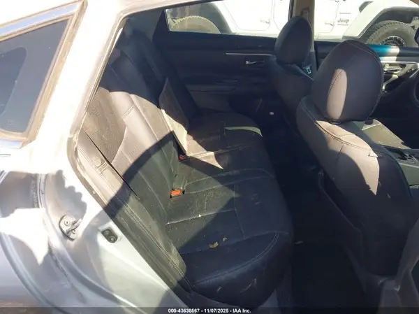 1N4AL3AP5HC188913 2017 NISSAN ALTIMA - Image 8