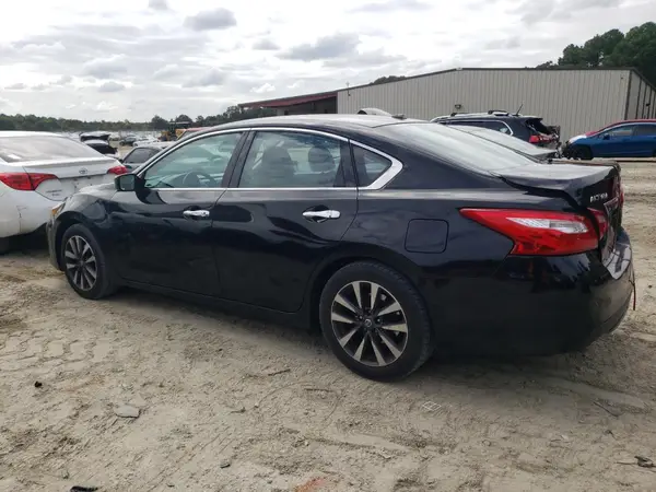 1N4AL3AP5HC192444 2017 NISSAN ALTIMA - Image 2