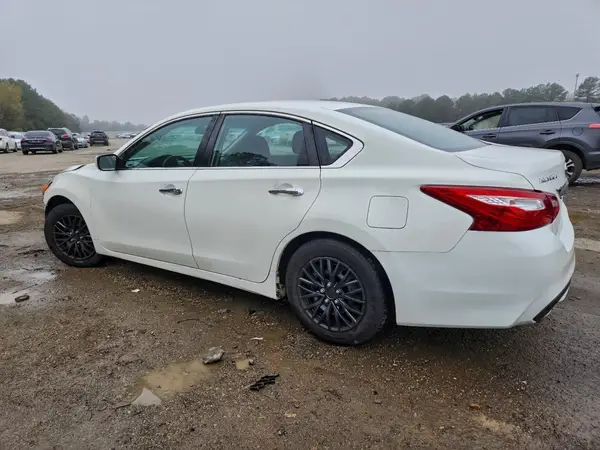 1N4AL3AP5HC193027 2017 NISSAN ALTIMA - Image 2