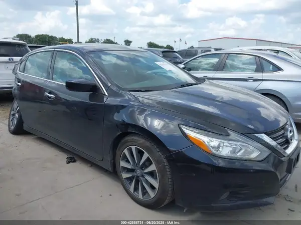 1N4AL3AP5HC193464 2017 NISSAN ALTIMA - Image 1