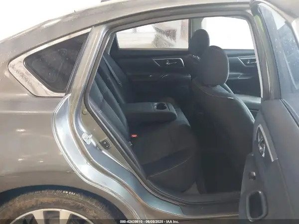 1N4AL3AP5HC193769 2017 NISSAN ALTIMA - Image 8