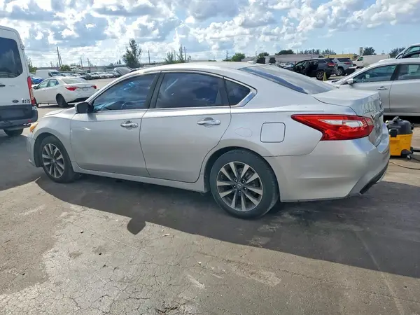 1N4AL3AP5HC194159 2017 NISSAN ALTIMA - Image 2