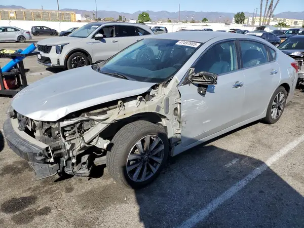 1N4AL3AP5HC194226 2017 NISSAN ALTIMA - Image 1