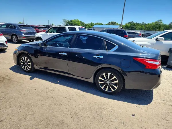 1N4AL3AP5HC194484 2017 NISSAN ALTIMA - Image 2