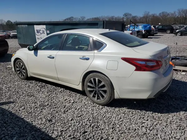 1N4AL3AP5HC197045 2017 NISSAN ALTIMA - Image 2