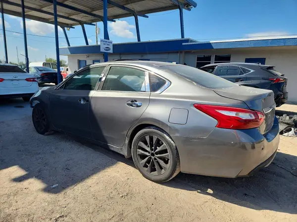 1N4AL3AP5HC197711 2017 NISSAN ALTIMA - Image 2