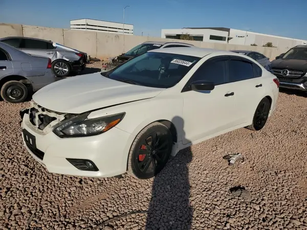 1N4AL3AP5HC198017 2017 NISSAN ALTIMA - Image 1