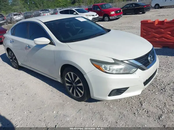 1N4AL3AP5HC198082 2017 NISSAN ALTIMA - Image 1