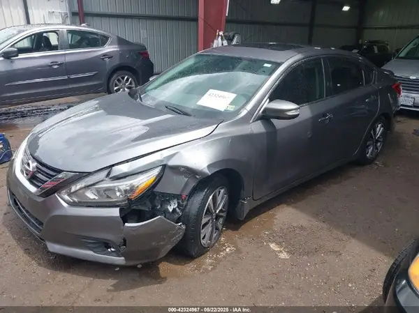 1N4AL3AP5HC198678 2017 NISSAN ALTIMA - Image 2