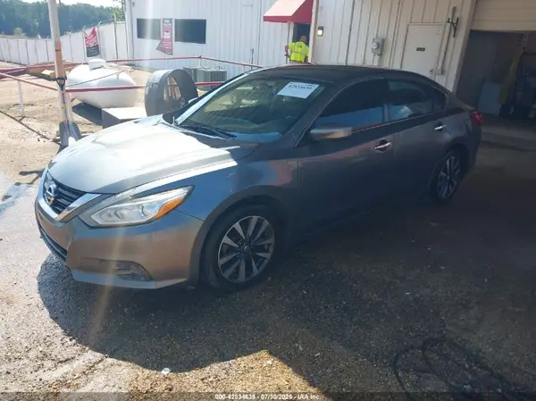 1N4AL3AP5HC202843 2017 NISSAN ALTIMA - Image 2