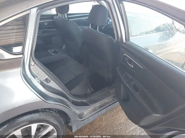 1N4AL3AP5HC202843 2017 NISSAN ALTIMA - Image 8
