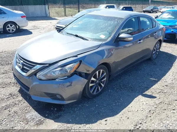 1N4AL3AP5HC206844 2017 NISSAN ALTIMA - Image 2