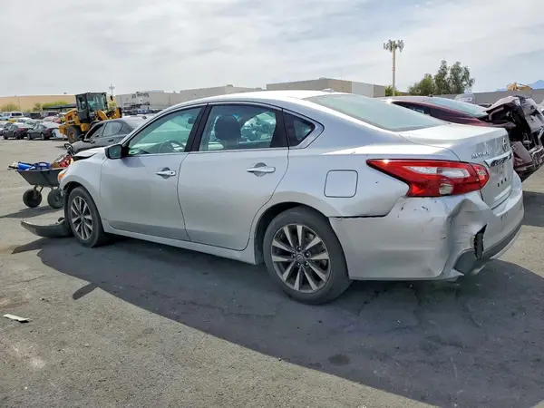 1N4AL3AP5HC207895 2017 NISSAN ALTIMA - Image 2