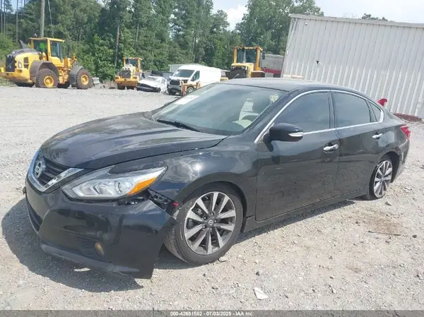 1N4AL3AP5HC209405 2017 NISSAN ALTIMA - Image 2