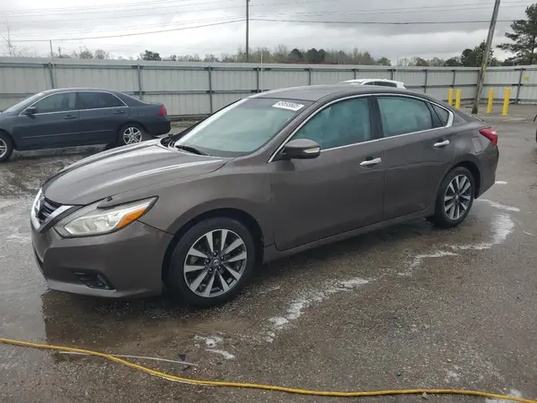 1N4AL3AP5HC211106 2017 NISSAN ALTIMA - Image 1
