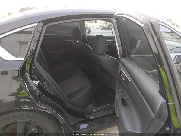 1N4AL3AP5HC215348 2017 NISSAN ALTIMA - Image 8