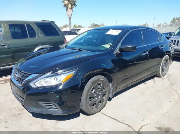 1N4AL3AP5HC217584 2017 NISSAN ALTIMA - Image 2