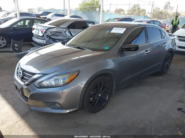 1N4AL3AP5HC217813 2017 NISSAN ALTIMA - Image 2