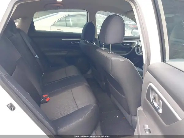 1N4AL3AP5HC218024 2017 NISSAN ALTIMA - Image 8