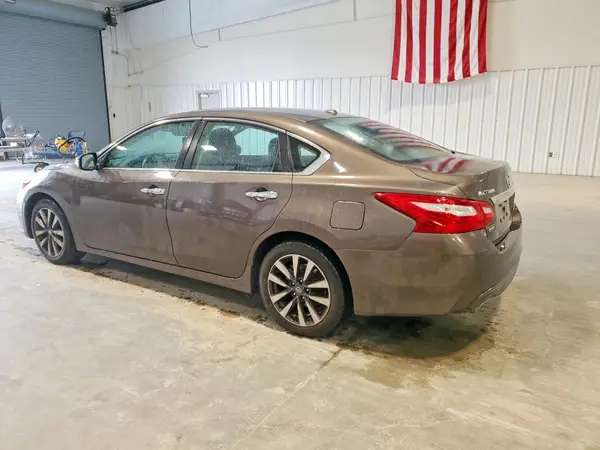 1N4AL3AP5HC221165 2017 NISSAN ALTIMA - Image 2