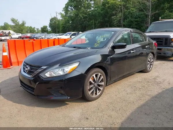 1N4AL3AP5HC227192 2017 NISSAN ALTIMA - Image 2