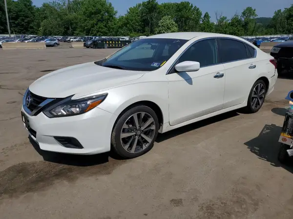 1N4AL3AP5HC233901 2017 NISSAN ALTIMA - Image 1