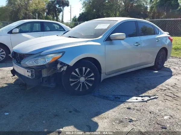 1N4AL3AP5HC239326 2017 NISSAN ALTIMA - Image 2