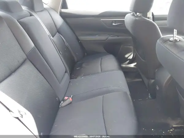 1N4AL3AP5HC240623 2017 NISSAN ALTIMA - Image 8