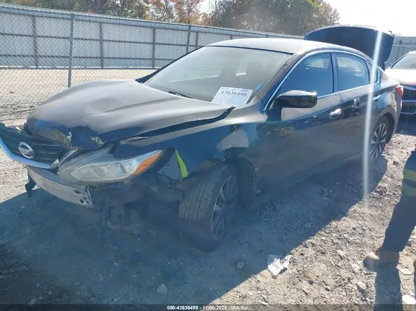 1N4AL3AP5HC241478 2017 NISSAN ALTIMA - Image 2